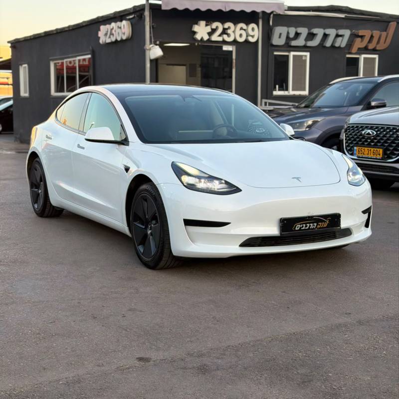 ����MODEL 3