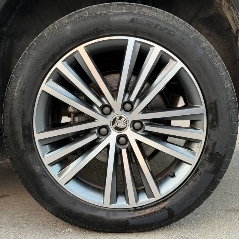 ����� KODIAQ FL - ����� 10