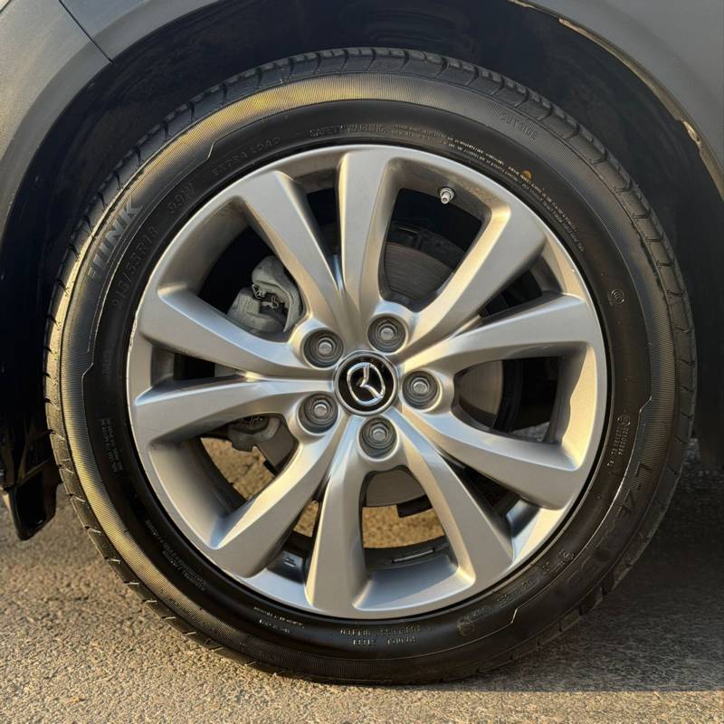 ���� MAZDA CX-30 - ����� 10