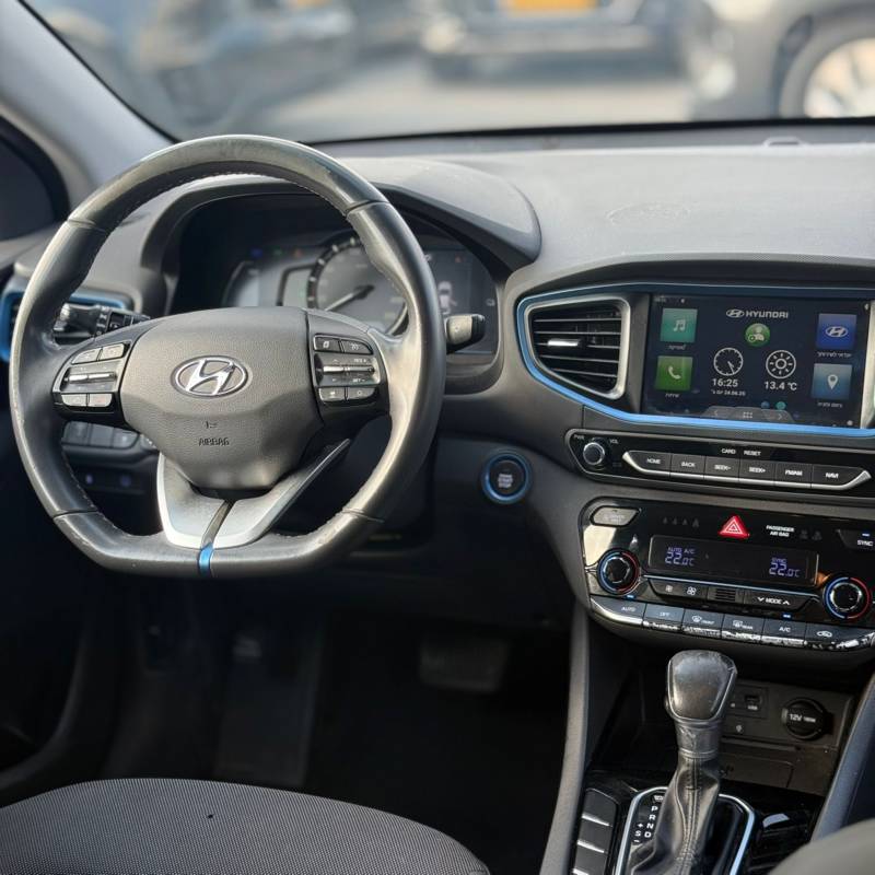  IONIQ HYBRID -  10