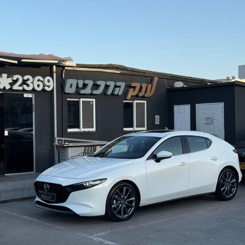  MAZDA 3 -  2