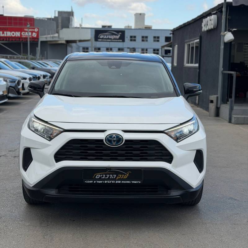 ������ RAV 4 HYBRID - ����� 2