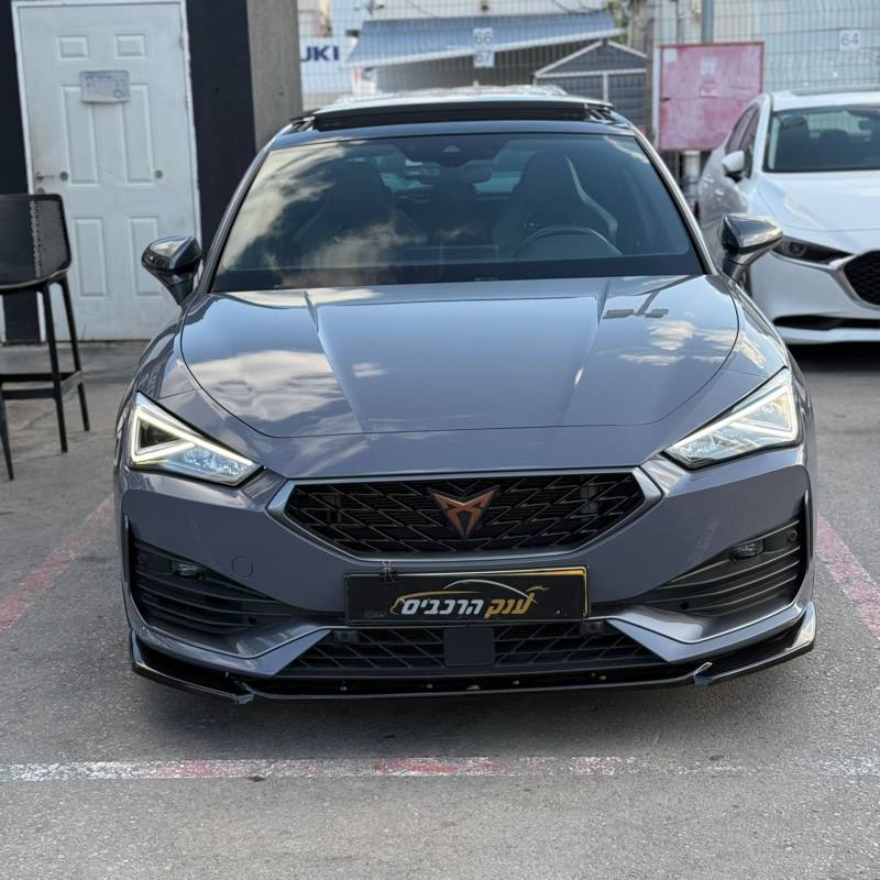  CUPRA -  2