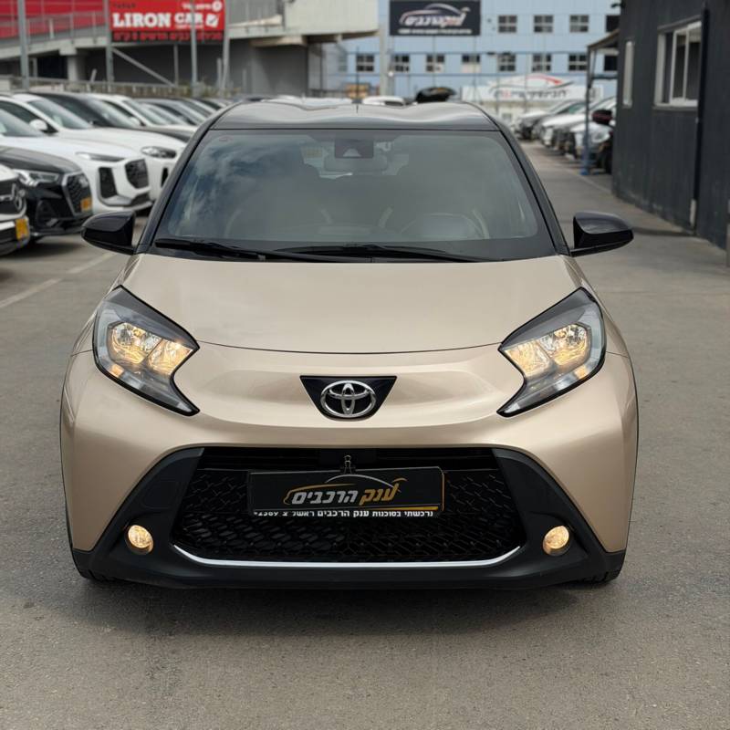 ������ AYGO X - ����� 2