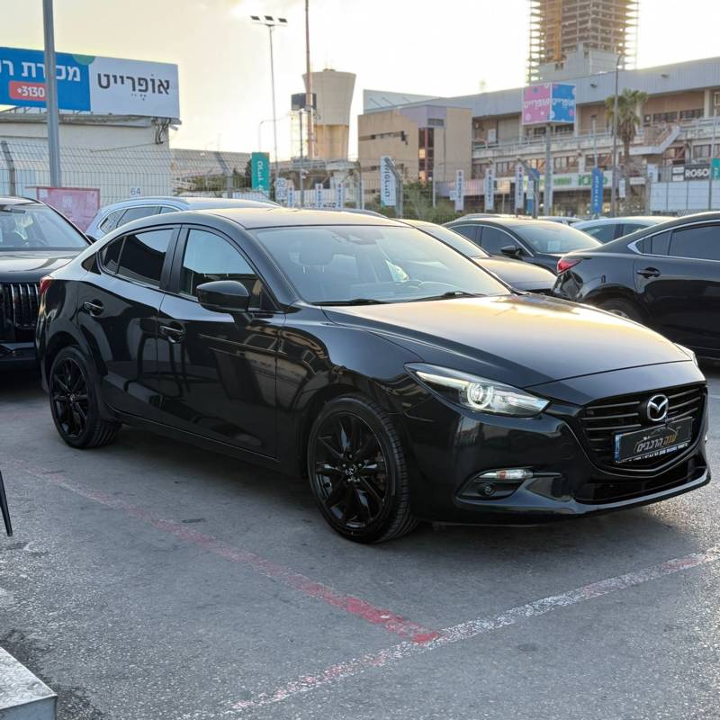  MAZDA 3 -  2