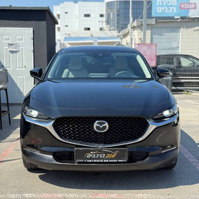  / Mazda CX-30 -  2
