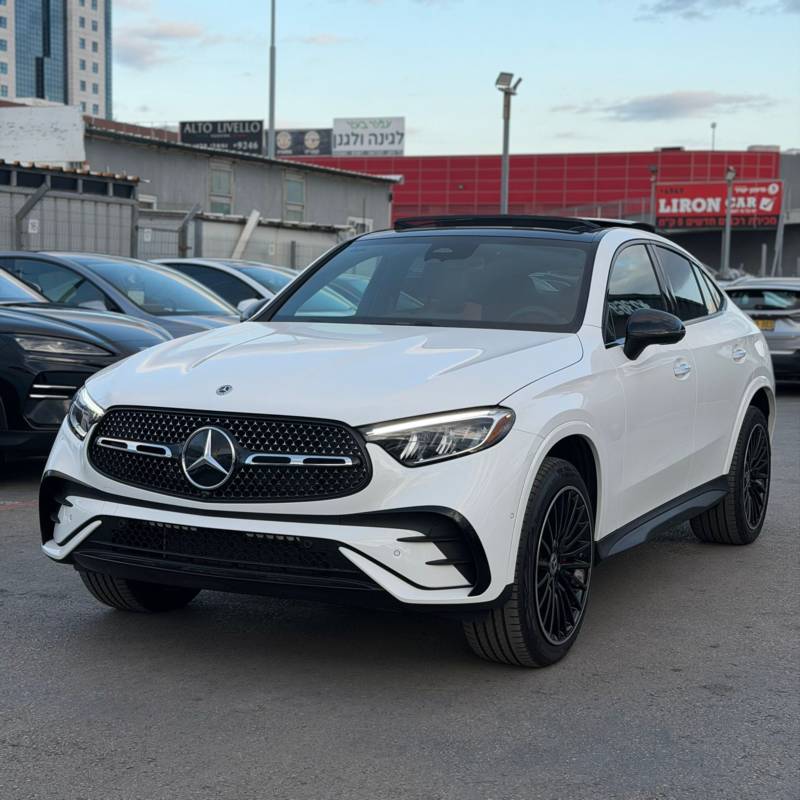 ����� GLC 300 4MATIC - ����� 3