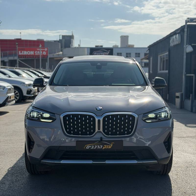 � � �� X4 XDRIVE20I - ����� 3