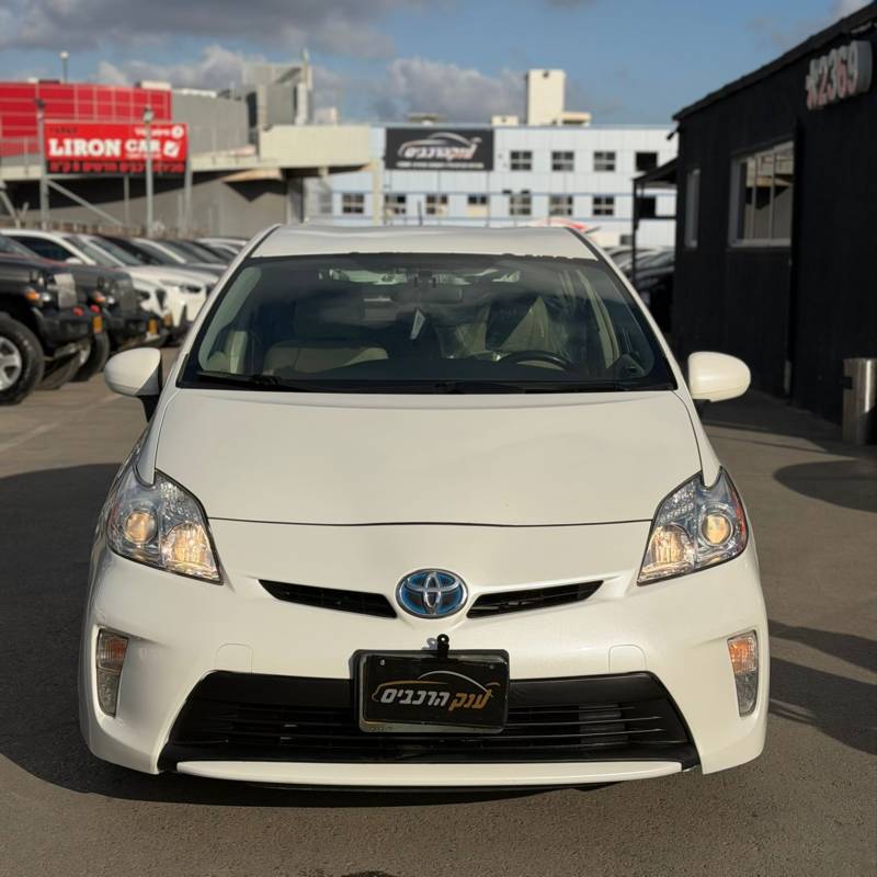 ������ PRIUS HYBRID - ����� 3