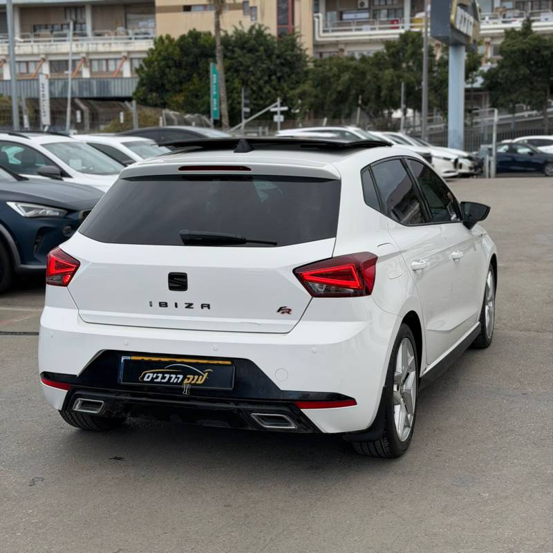 ���� IBIZA - ����� 4