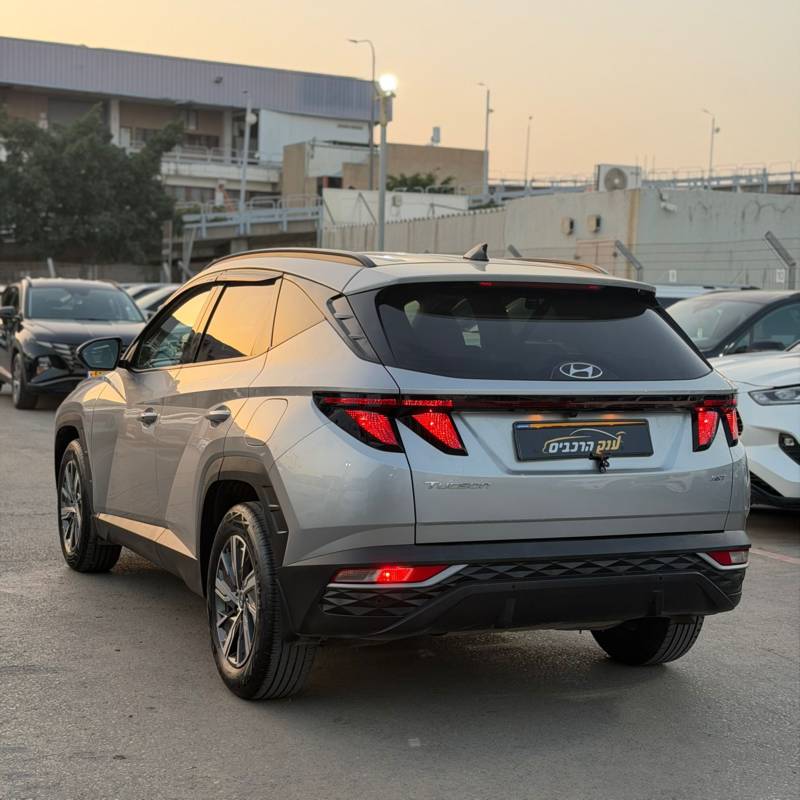 ������ TUCSON - ����� 4
