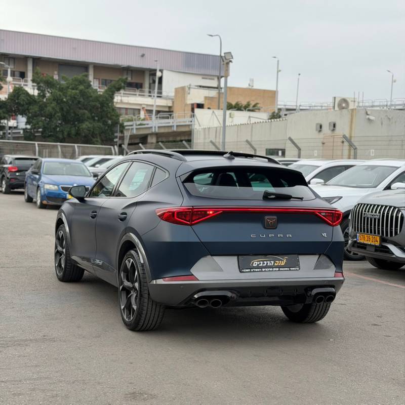 ����� CUPRA - ����� 4