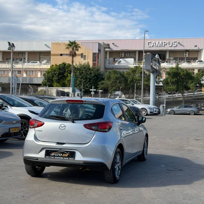 ���� MAZDA 2 - ����� 4