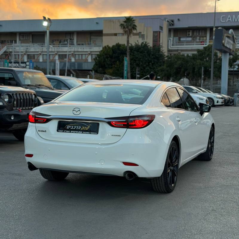 ���� MAZDA 6 - ����� 4