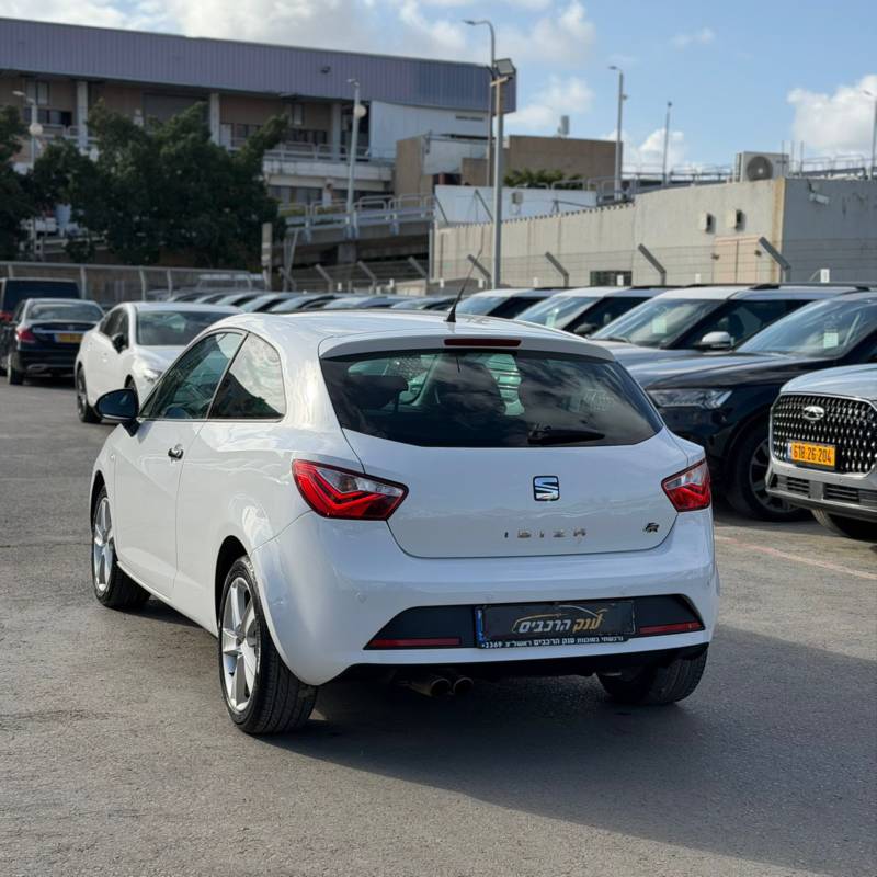 ���� IBIZA - ����� 4