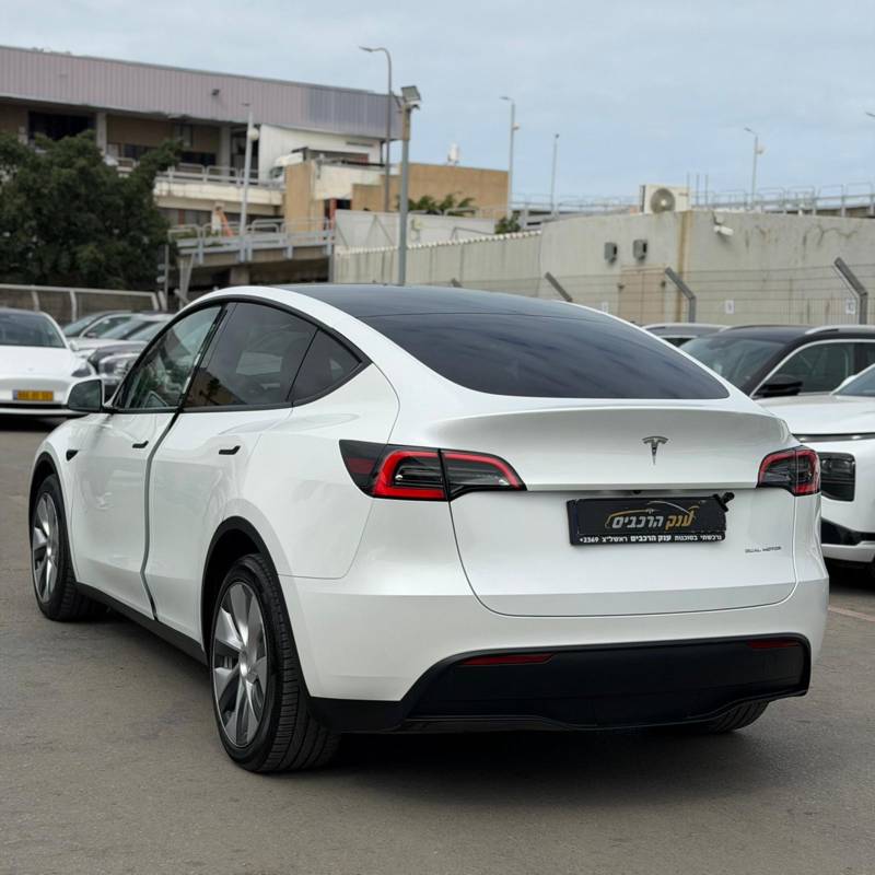 ���� MODEL Y - ����� 4