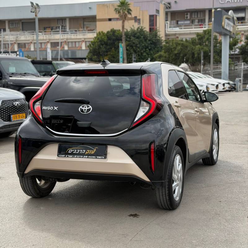 ������ AYGO X - ����� 4
