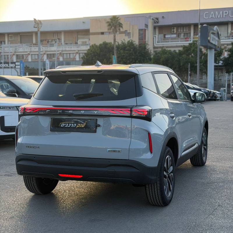�'�� TIGGO 4 HYBRID - ����� 4