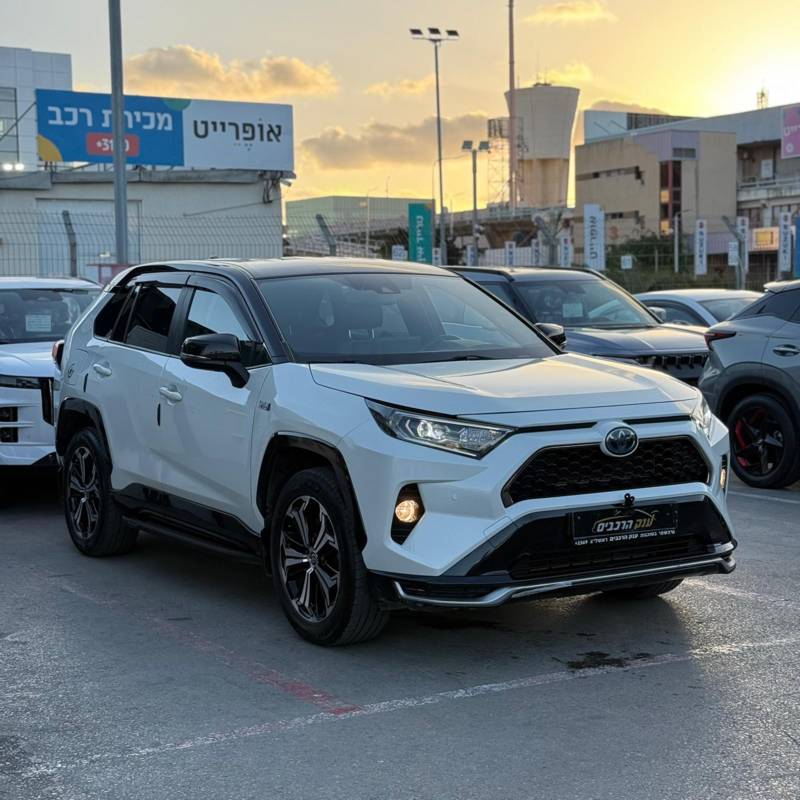  RAV 4 PLUG IN -  4