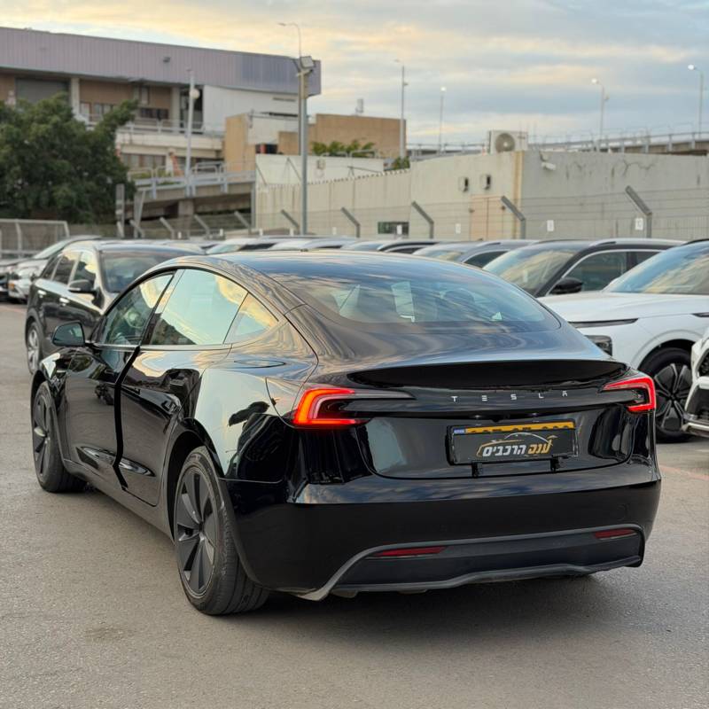 ���� MODEL 3 - ����� 4