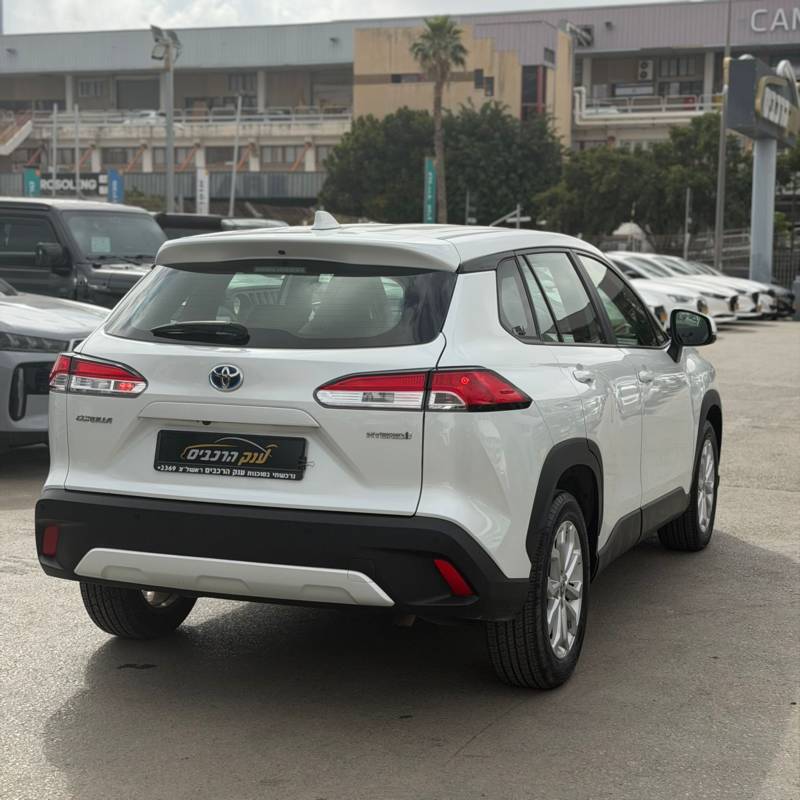 ������ COROLLA CROSS - ����� 5