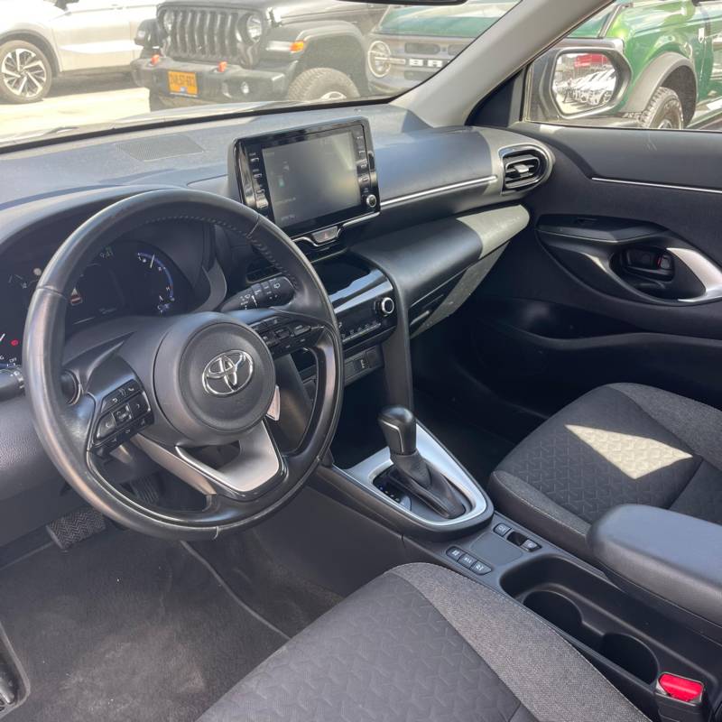 ������ YARIS CROSS HSD - ����� 5