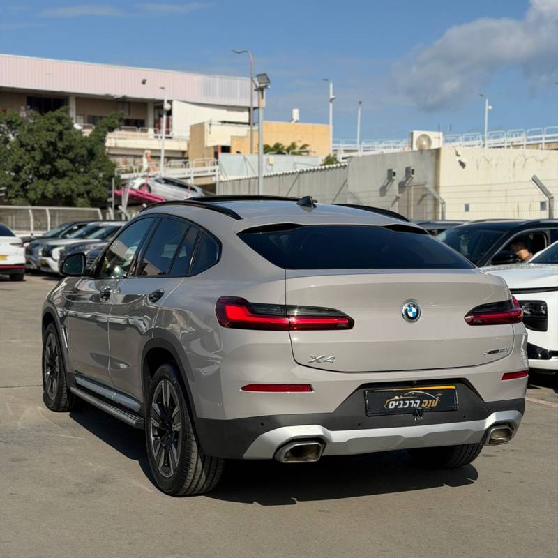 � � �� X4 XDRIVE20I - ����� 5