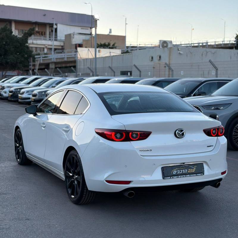 ���� MAZDA 3 - ����� 5