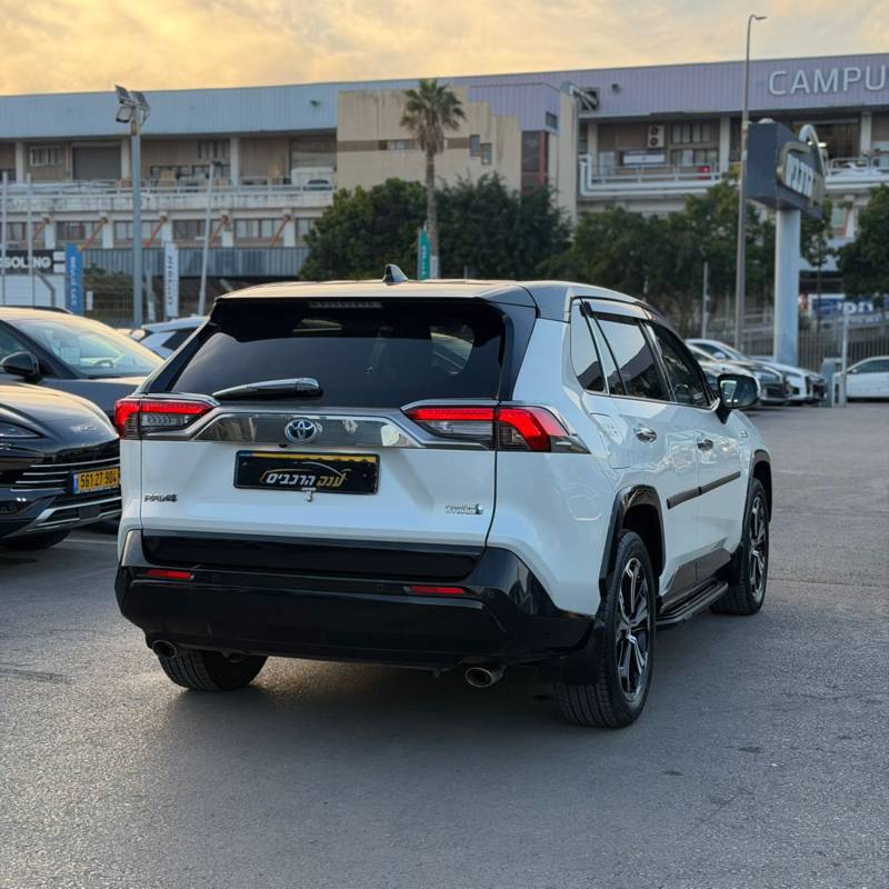 ������ RAV 4 PLUG IN - ����� 5