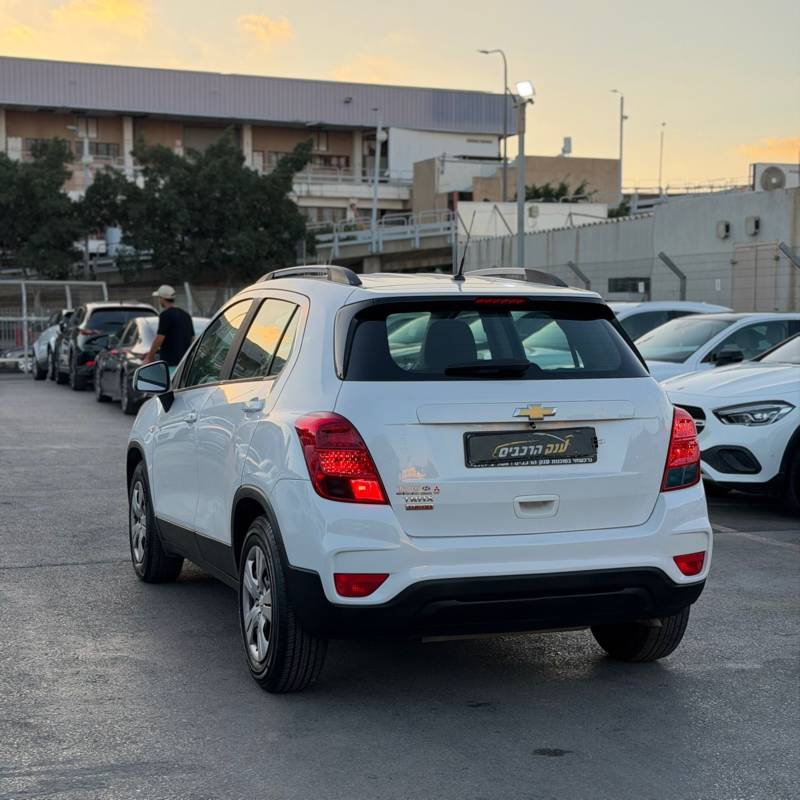 ������ TRAX - ����� 6