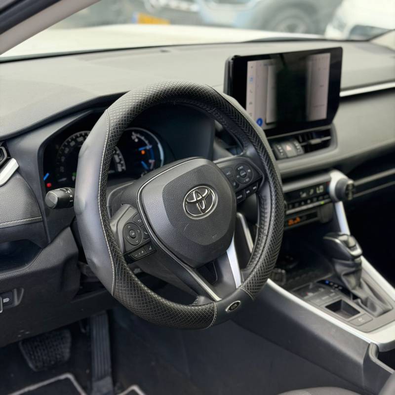������ RAV 4 HYBRID - ����� 6