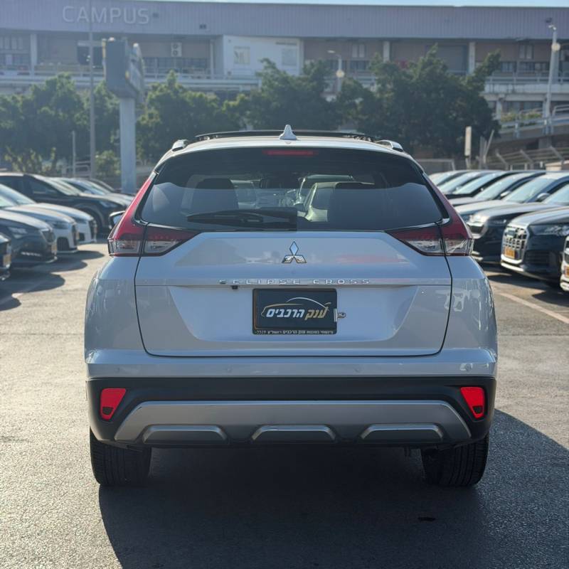 �������� ECLIPSE CROSS - ����� 6