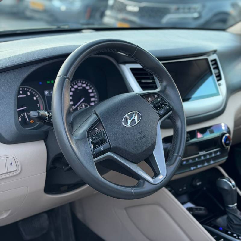 ������ TUCSON - ����� 6