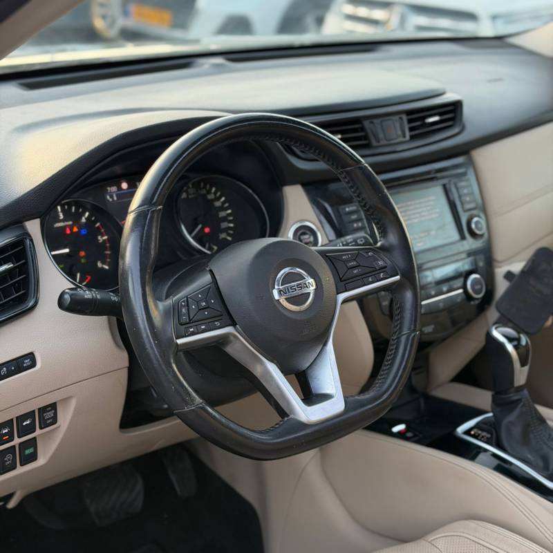 ����� X-TRAIL - ����� 6
