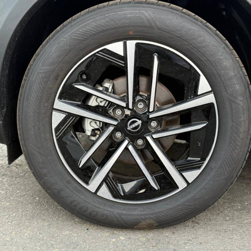  JUKE HYBRID -  7