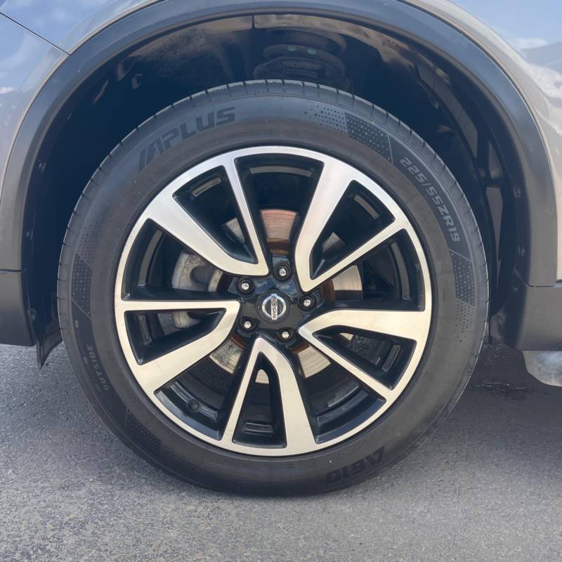 ����� X-TRAIL - ����� 7