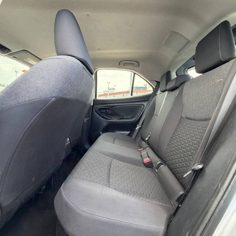 ������ YARIS CROSS HSD - ����� 7