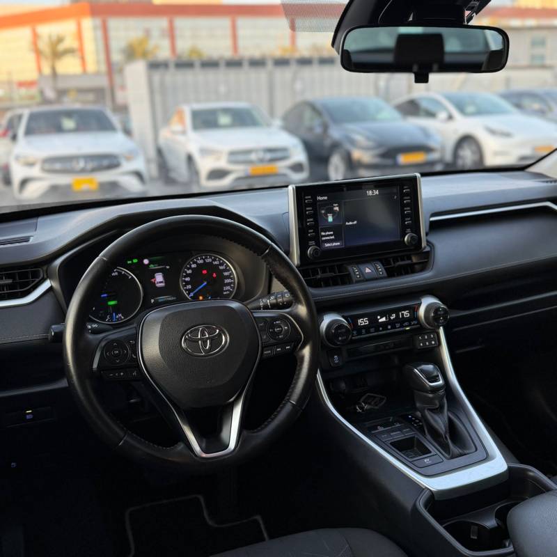  RAV 4 HYBRID -  7
