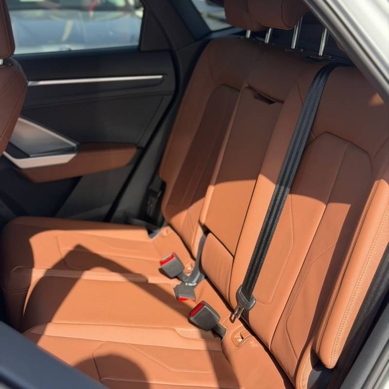 ����� Q3 SPORTBACK - ����� 7