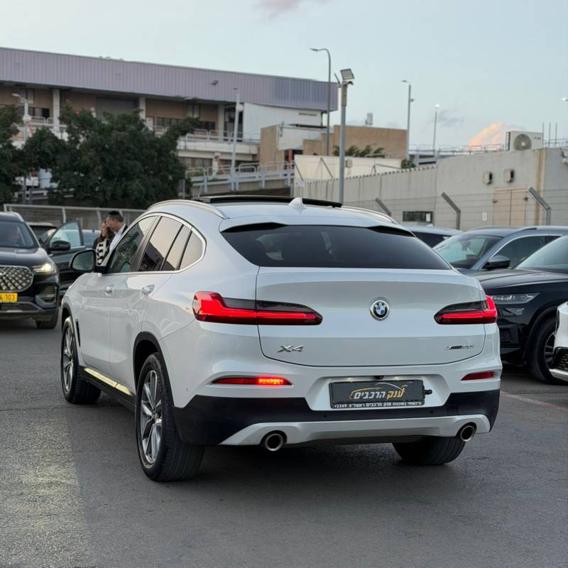 � � �� X4 XDRIVE30I - ����� 7