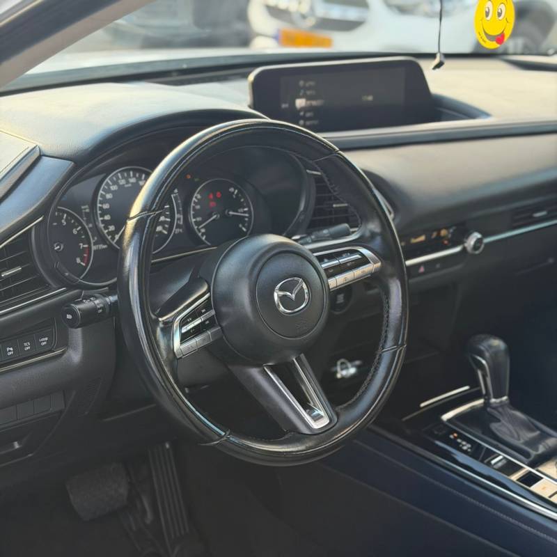 ���� MAZDA CX-30 - ����� 7