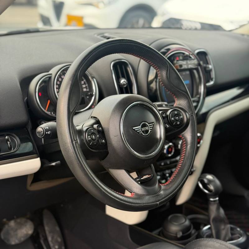    COUNTRYMAN COOP -  8