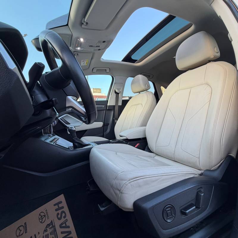 ����� Q3 SPORTBACK - ����� 8