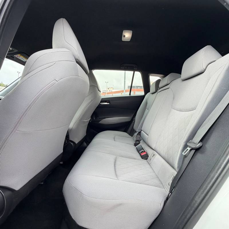 ������ COROLLA CROSS - ����� 8
