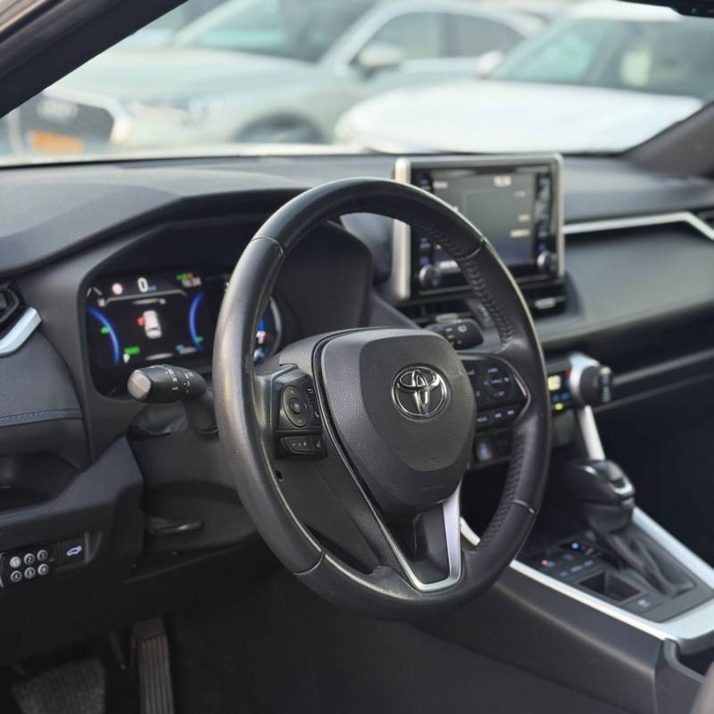  RAV 4 HYBRID -  8
