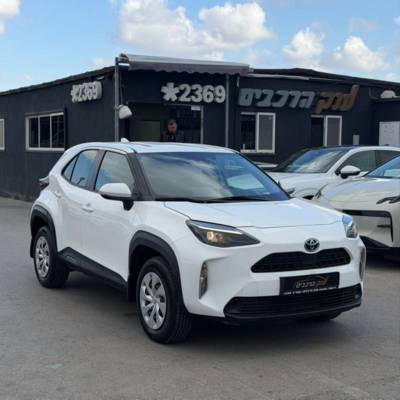 ������ YARIS CROSS HSD - ����� 1