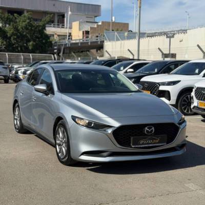 ����&nbsp;MAZDA 3