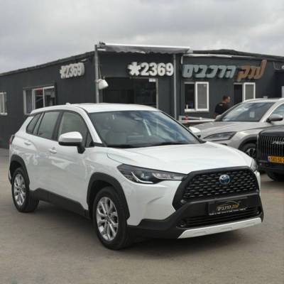 ������ COROLLA CROSS - ����� 1