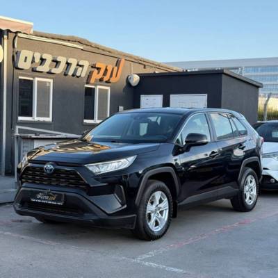  / Toyota  4 