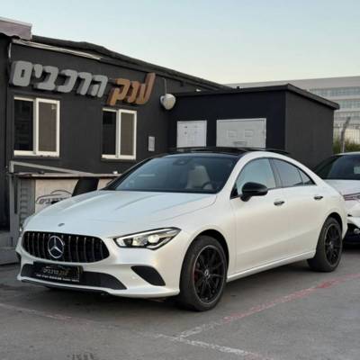  / Mercedes CLA180